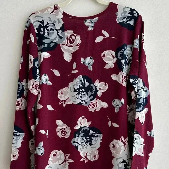 Mud Pie Floral Tunic with V-Neck Lace Up, Wine Berry Color Blouse, Size Small - Picture 13 of 16